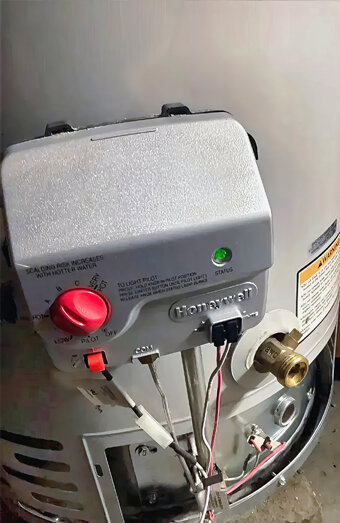 https://hamersleyhotwater.com.au/uploads/2025/06/hot-water-39728.jpg