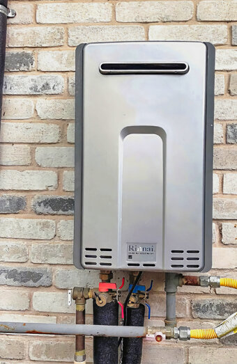 https://hamersleyhotwater.com.au/uploads/2025/06/instant-hot-water-systems-48570.jpg